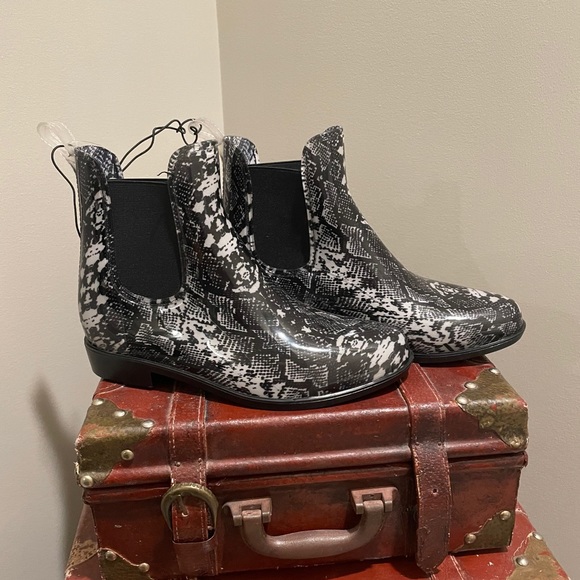 Ankle rain boots - Picture 2 of 3